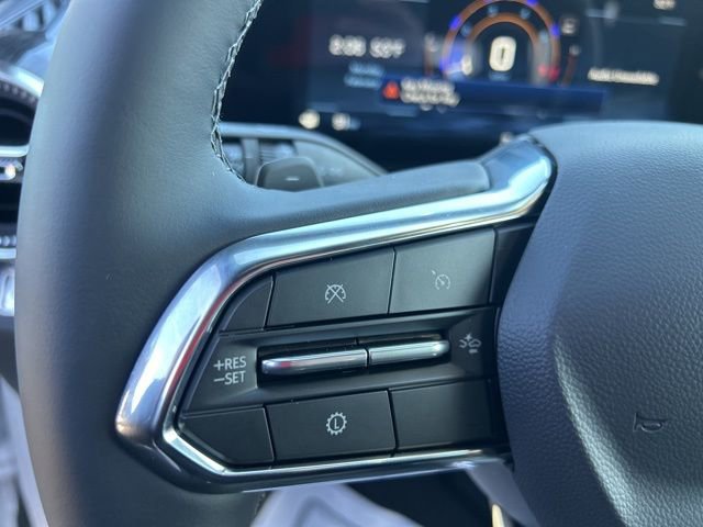 New 2026 Chevrolet Equinox LT w/ Midnight Edition FWD image 17