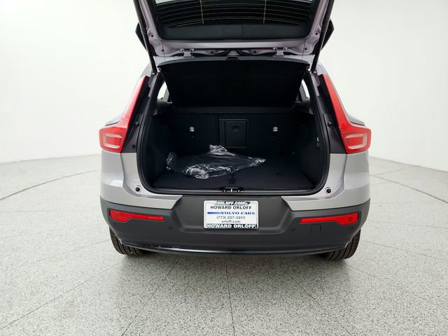 New 2026 Volvo XC40 B5 Plus w/ Climate Package AWD/4WD image 19
