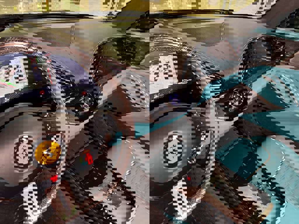 Used 2024 Ferrari Purosangue image 28