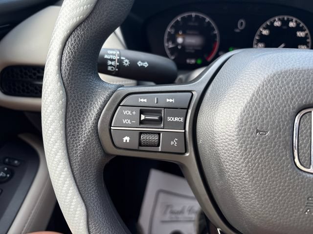 Used 2025 Honda HR-V LX image 11