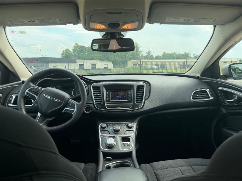 Used 2017 Chrysler 200 Limited w/ Driver Assist Package FWD image 16