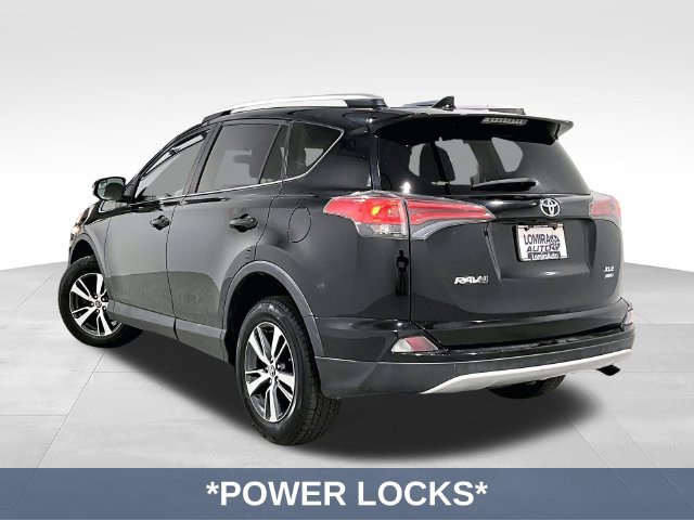 Used 2016 Toyota RAV4 XLE AWD/4WD image 6