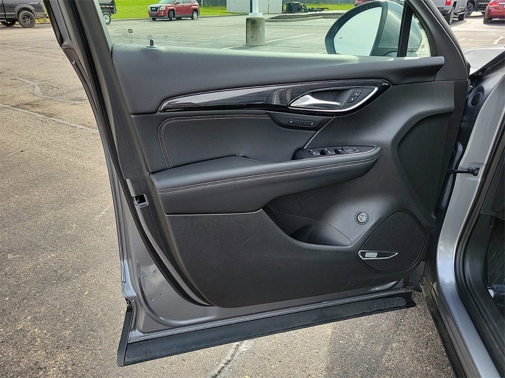 Used 2022 Buick Envision Essence w/ Technology Package I image 18