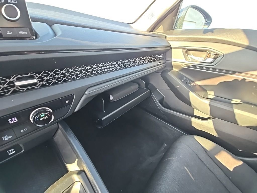 Used 2025 Honda Accord SE image 21