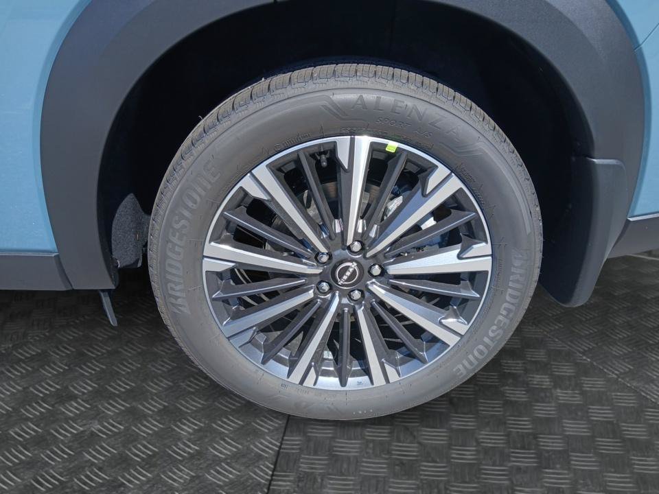 New 2026 Nissan Pathfinder Platinum FWD image 22