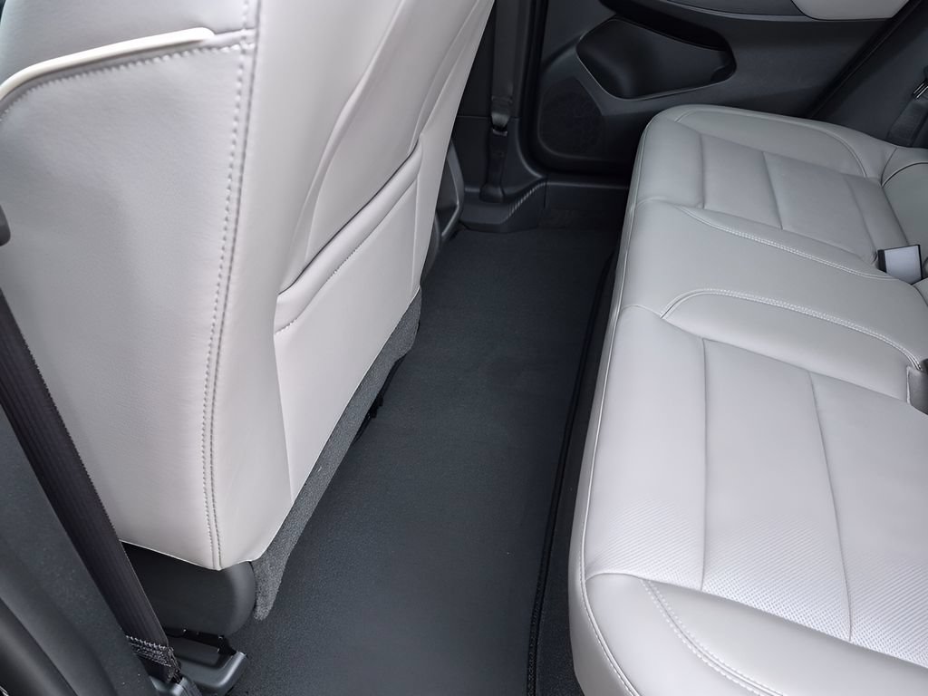 New 2026 Buick Envista Sport Touring FWD image 37