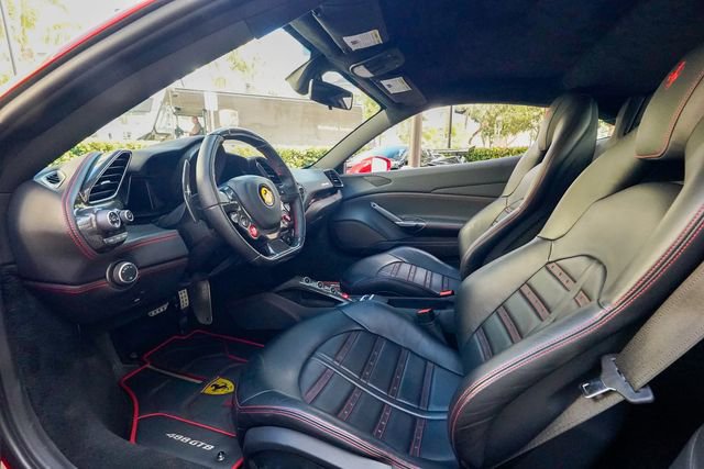 Used 2018 Ferrari 488 GTB image 55