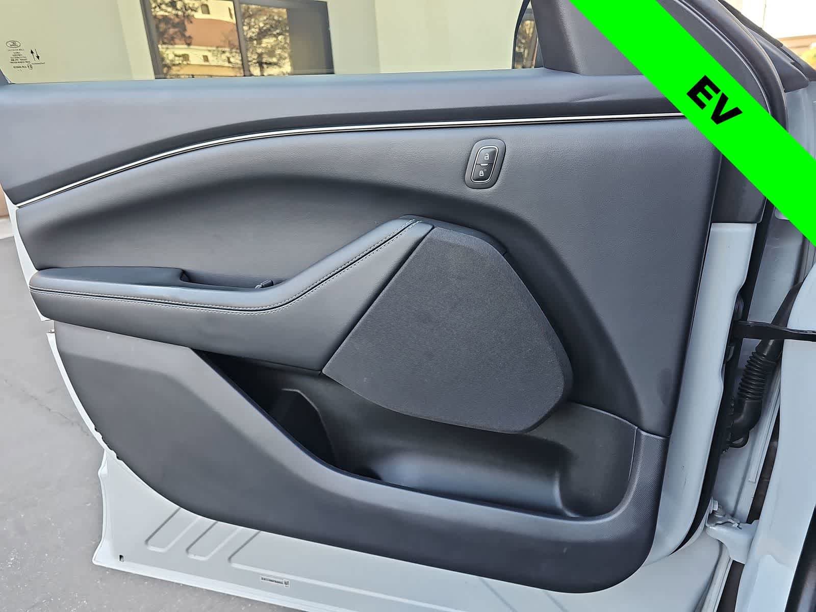 Used 2023 Ford Mustang Mach-E Select RWD image 27