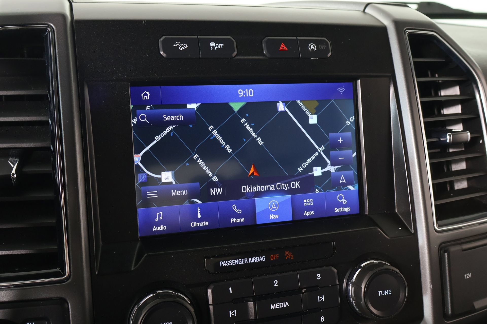Used 2020 Ford F150 XLT w/ Equipment Group 302A Luxury AWD/4WD image 7