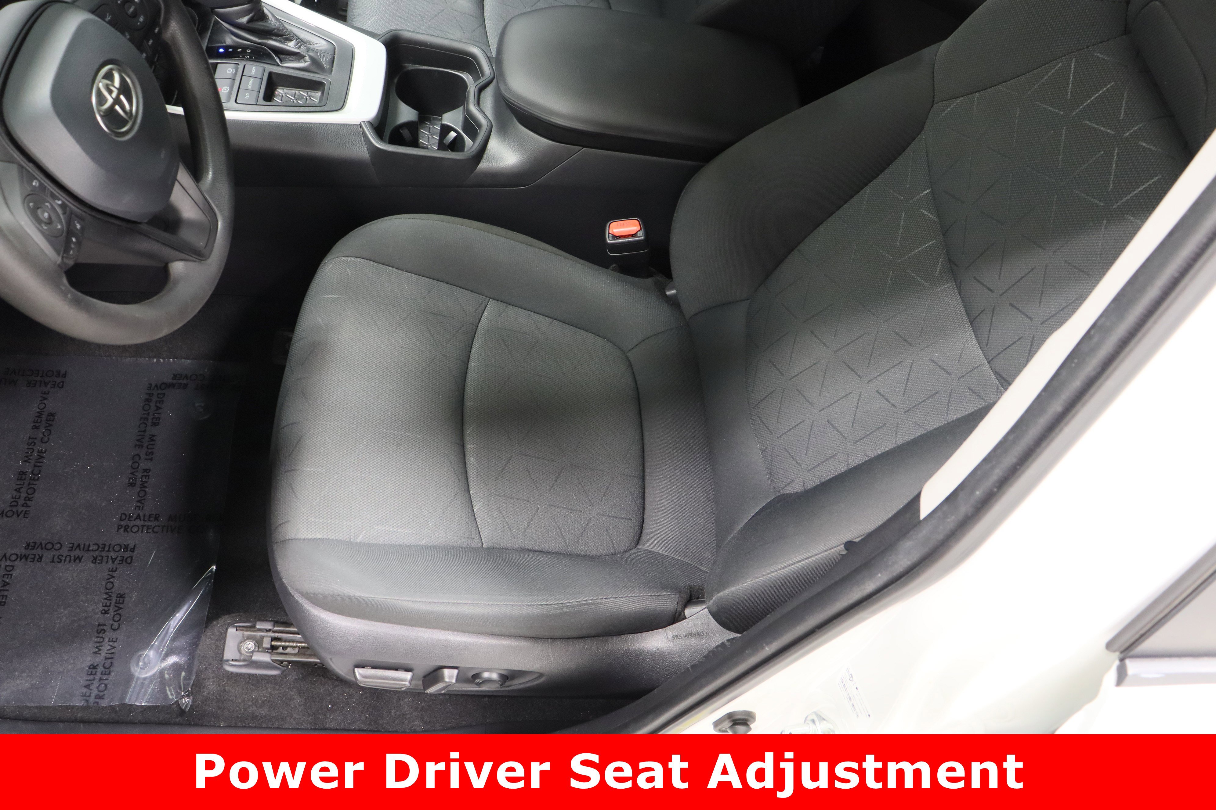 Used 2021 Toyota RAV4 XLE w/ Carpet Mat Package (TMS) image 15