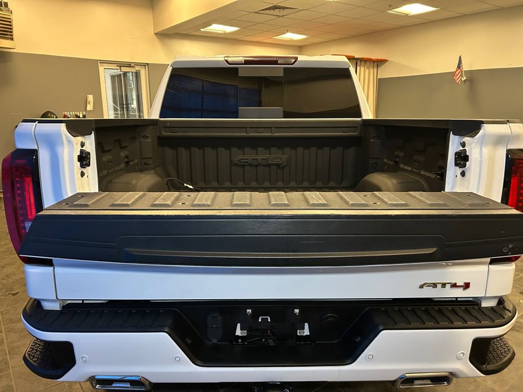 Used 2022 GMC Sierra 1500 AT4 w/ AT4 Premium Package AWD/4WD image 19