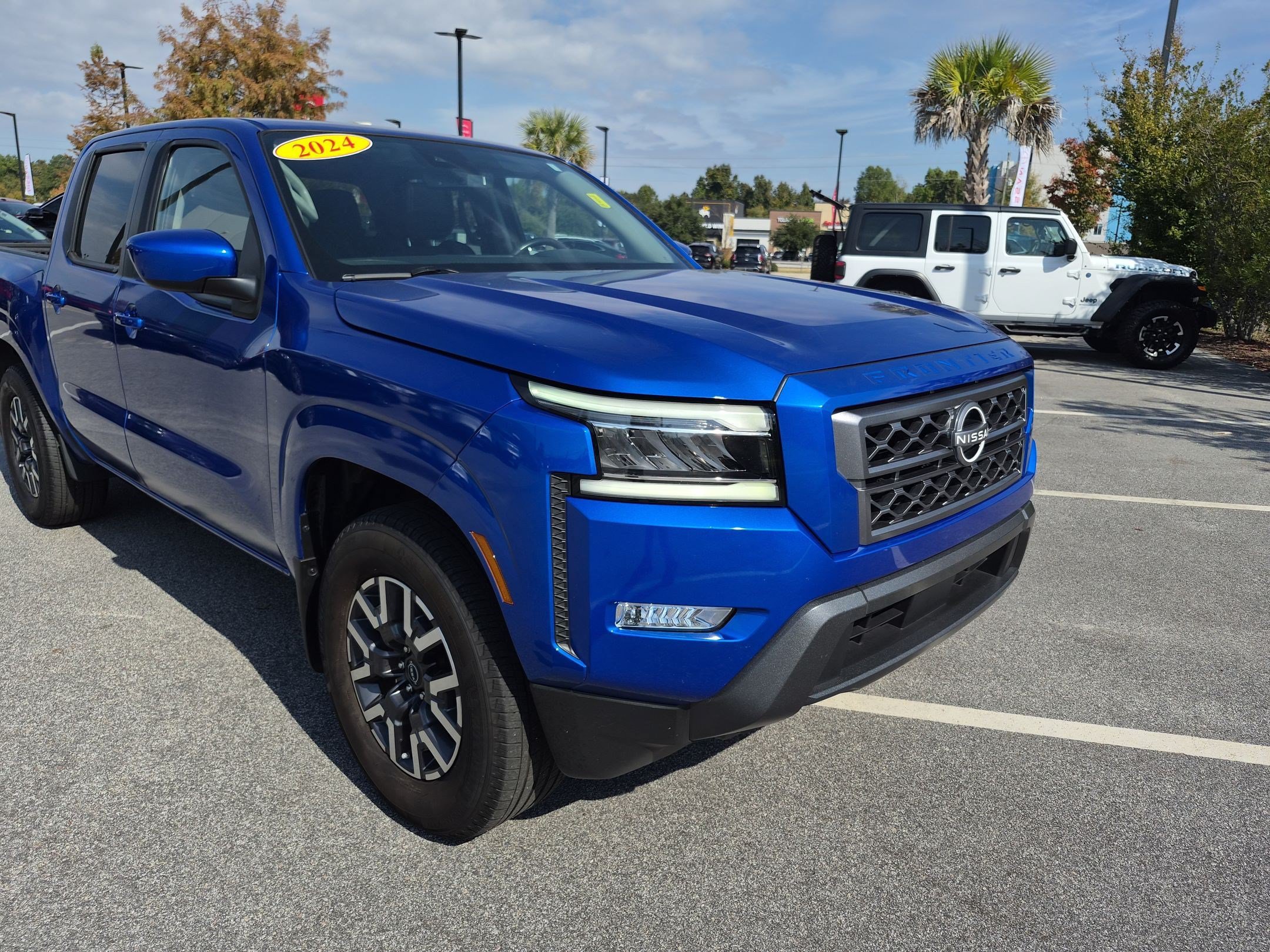 Certified 2024 Nissan Frontier SL w/ Technology Package RWD image 10