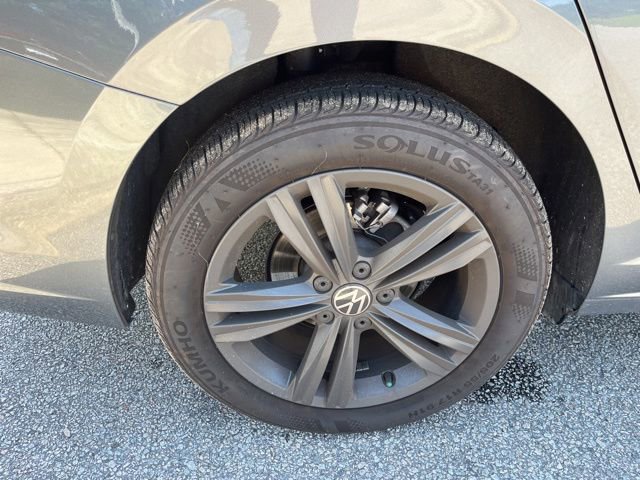 Used 2024 Volkswagen Jetta SE FWD image 33