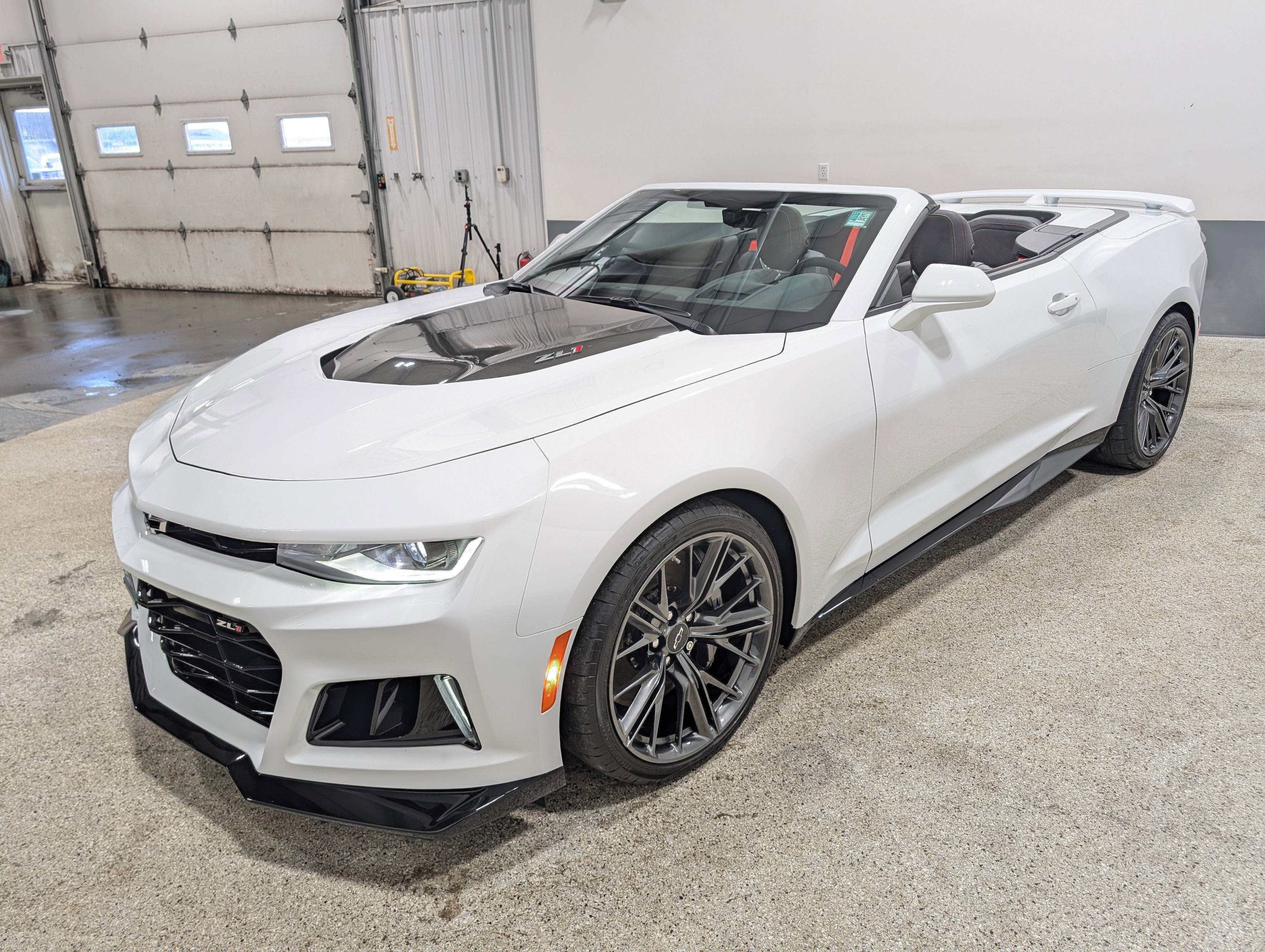 Used 2021 Chevrolet Camaro ZL1 w/ LPO, ZL1 Protection Package image 9