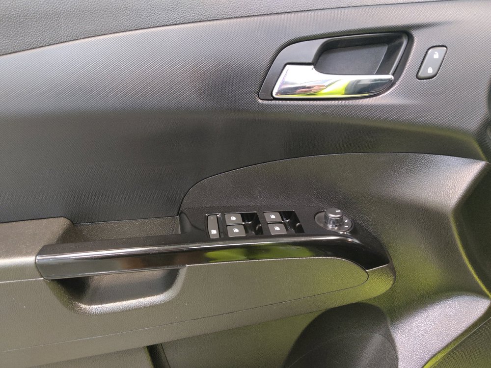 Used 2019 Chevrolet Sonic LT w/ Convenience Package FWD image 27