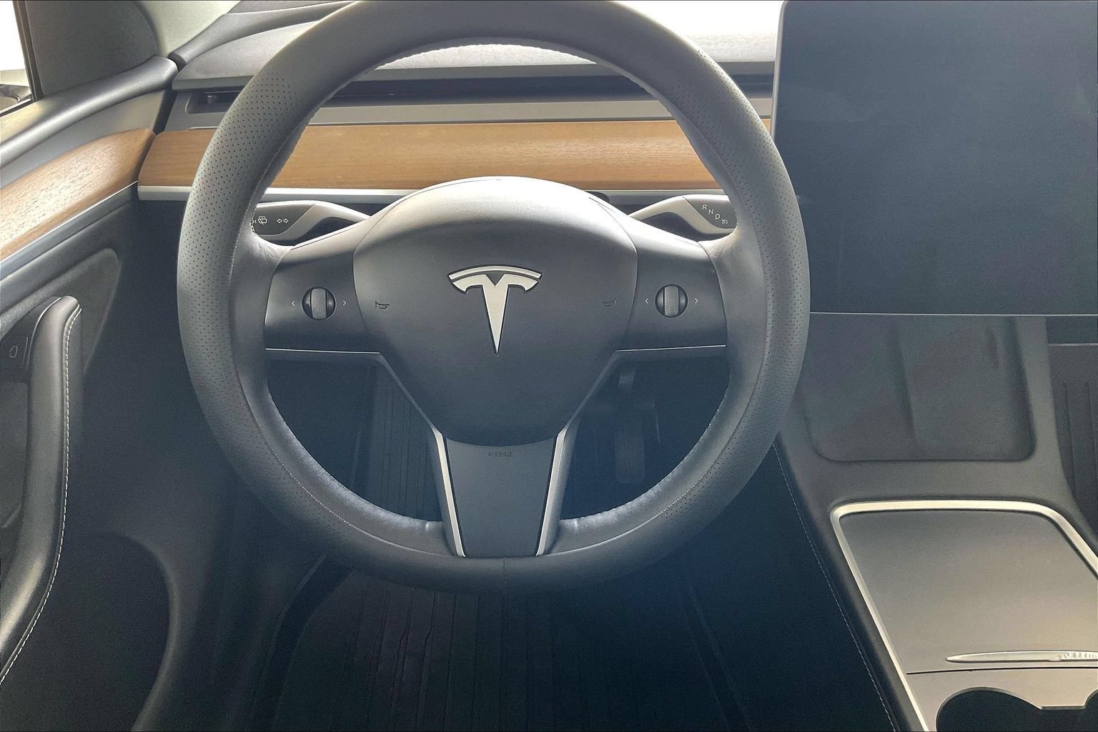 Used 2024 Tesla Model Y Long Range AWD/4WD image 8