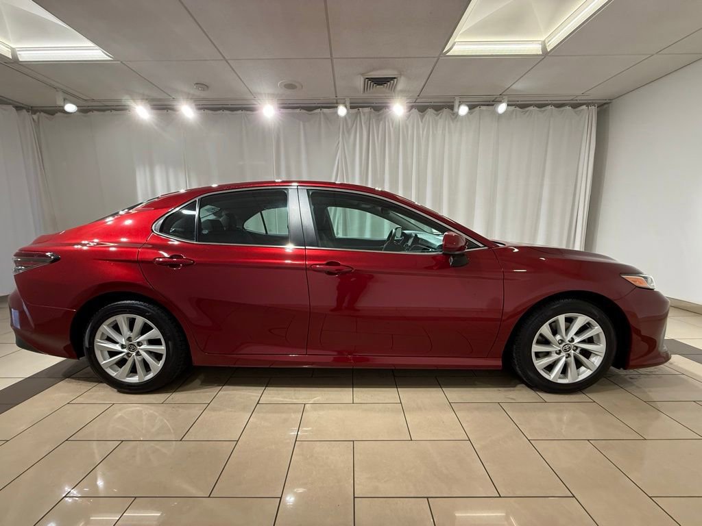 Certified 2022 Toyota Camry LE image 6