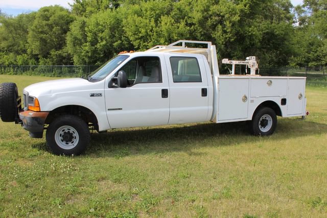 Used 2001 Ford F350 4x4 Crew Cab Super Duty image 3