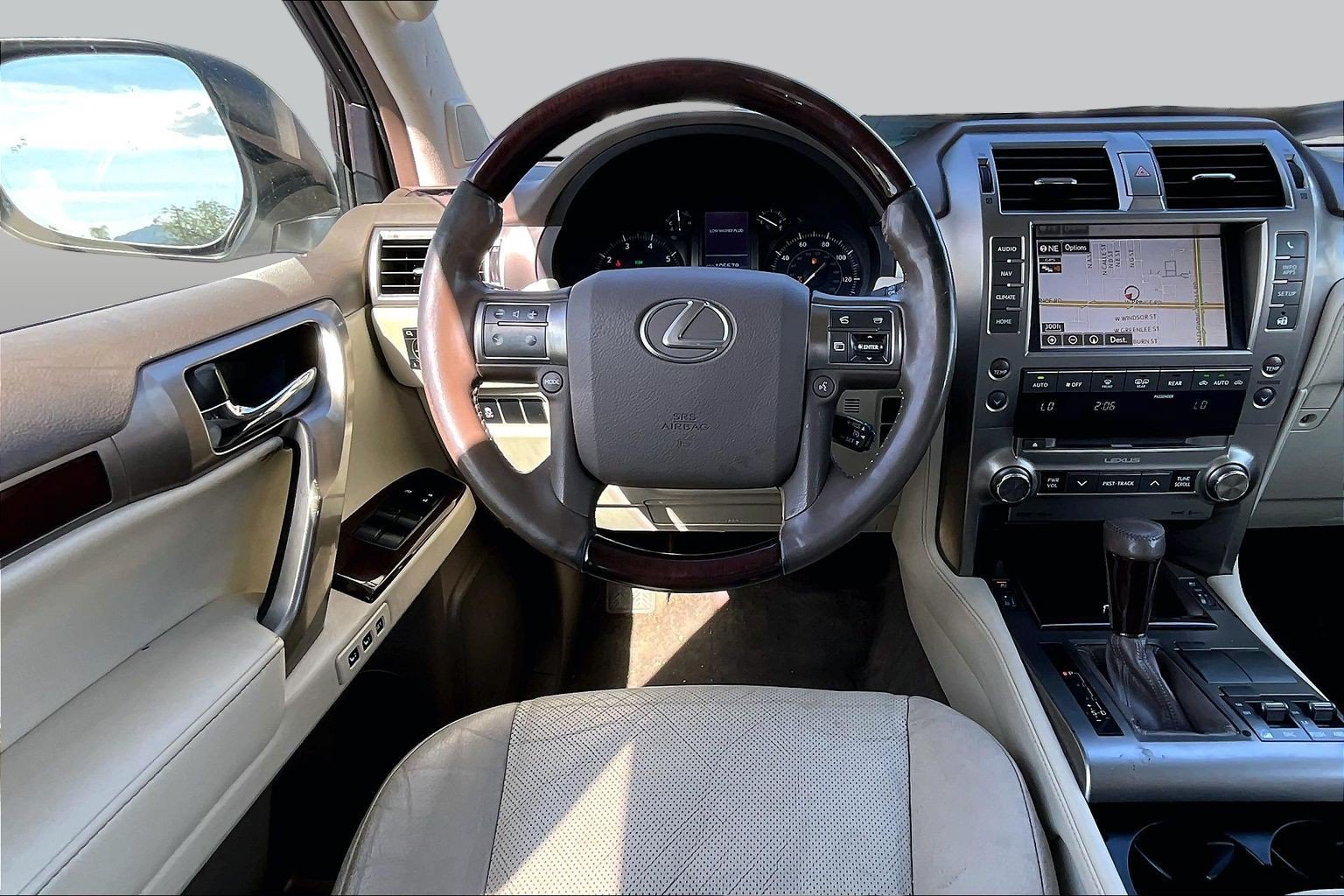 Used 2019 Lexus GX 460 Premium w/ Premium Package AWD/4WD image 5