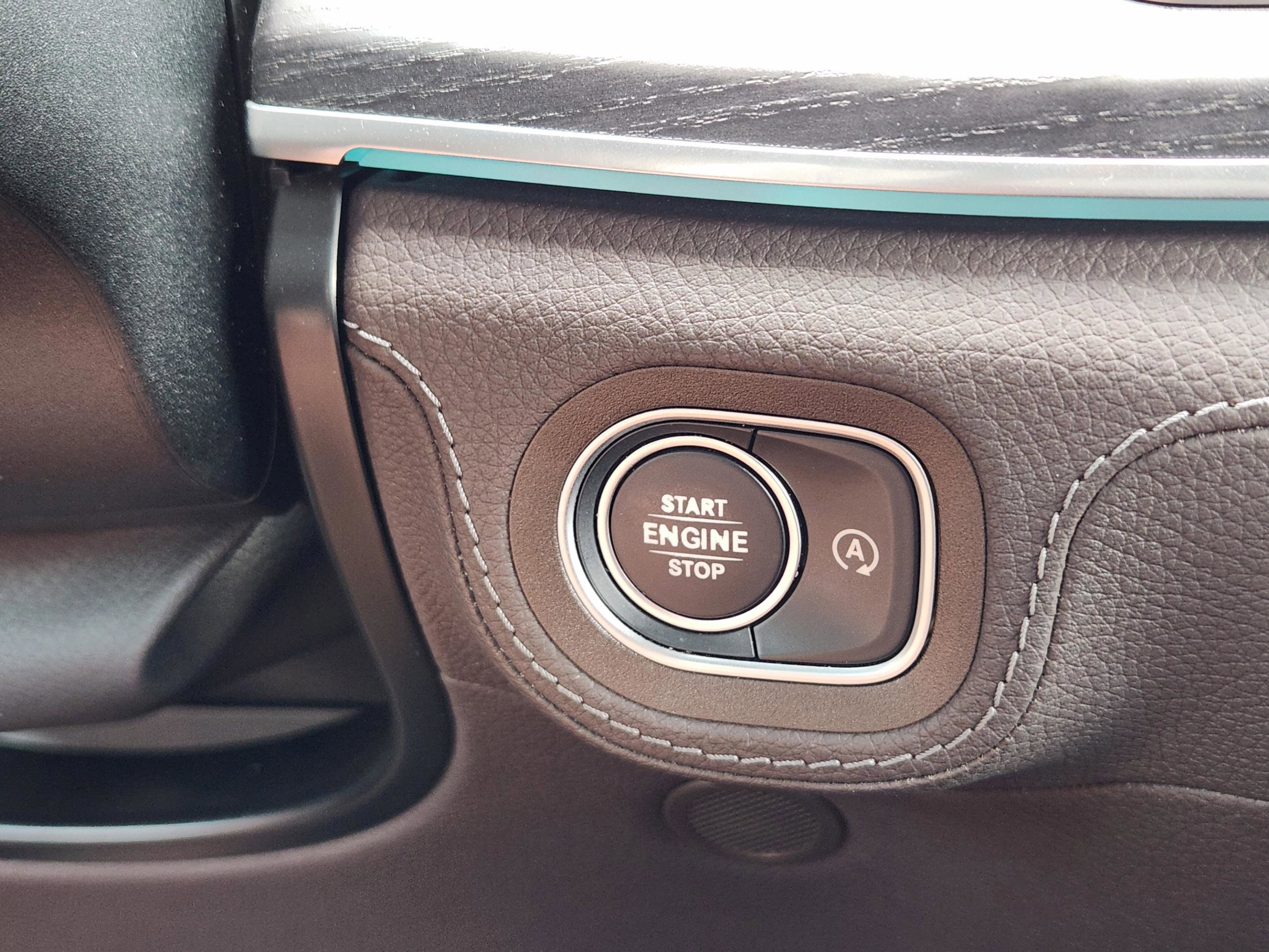 Used 2021 Mercedes-Benz GLS 450 4MATIC image 16