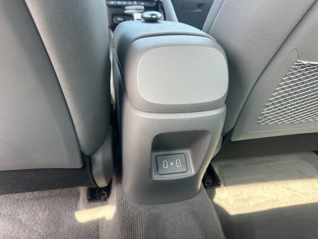Used 2024 Hyundai Elantra SEL w/ Convenience Package FWD image 21