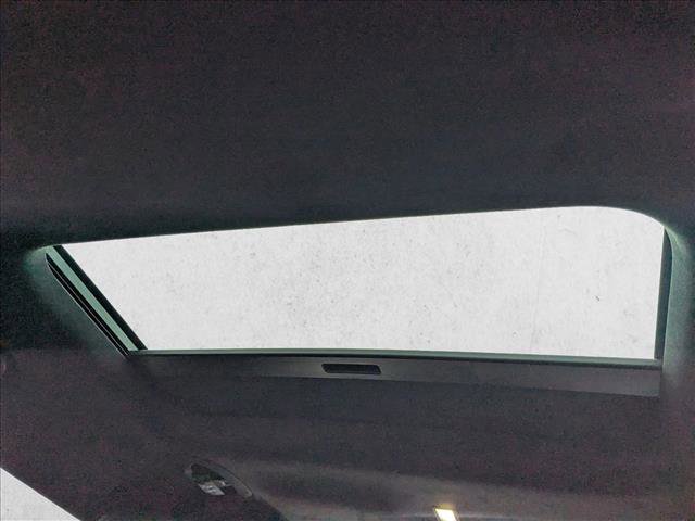 New 2026 Land Rover Defender 130 V8 image 21