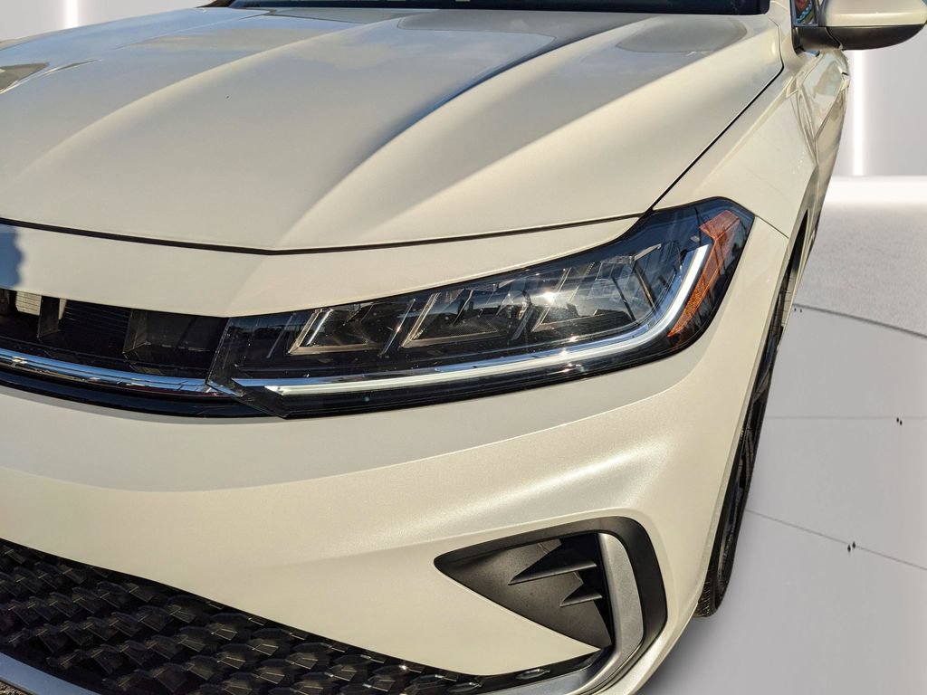 New 2026 Volkswagen Jetta SE FWD image 11