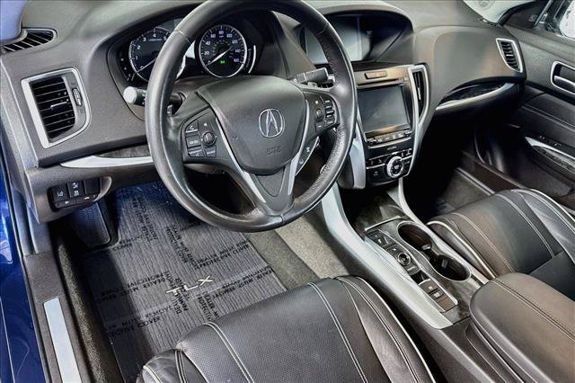 Used 2018 Acura TLX w/ Technology Package FWD image 9