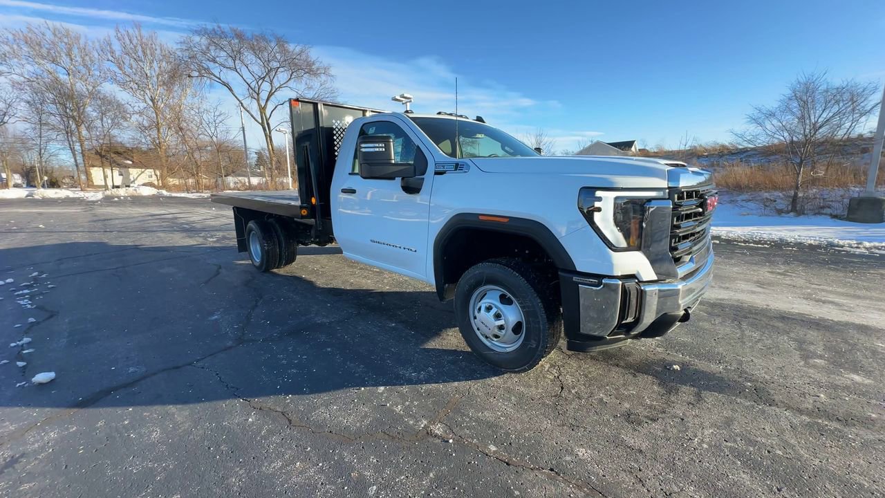 New 2026 GMC Sierra 3500 Pro w/ Convenience Package image 2