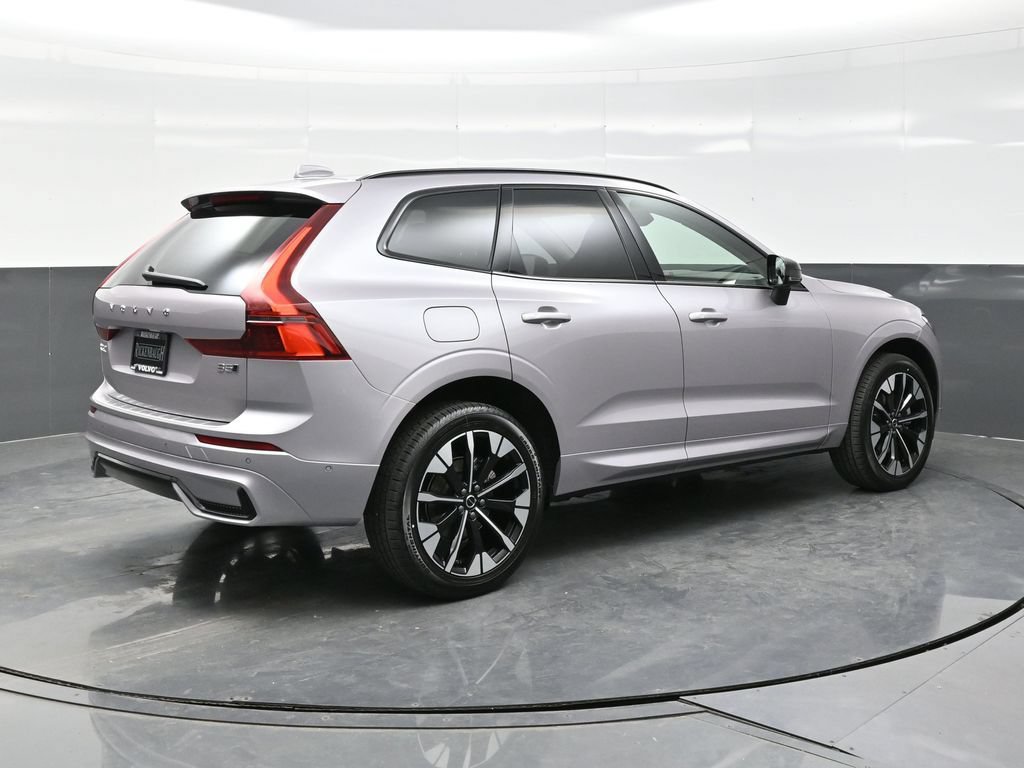 New 2026 Volvo XC60 B5 Plus w/ Climate Package AWD/4WD image 7