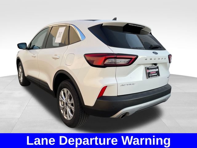 Used 2023 Ford Escape Active w/ Tech Pack #2 AWD/4WD image 3
