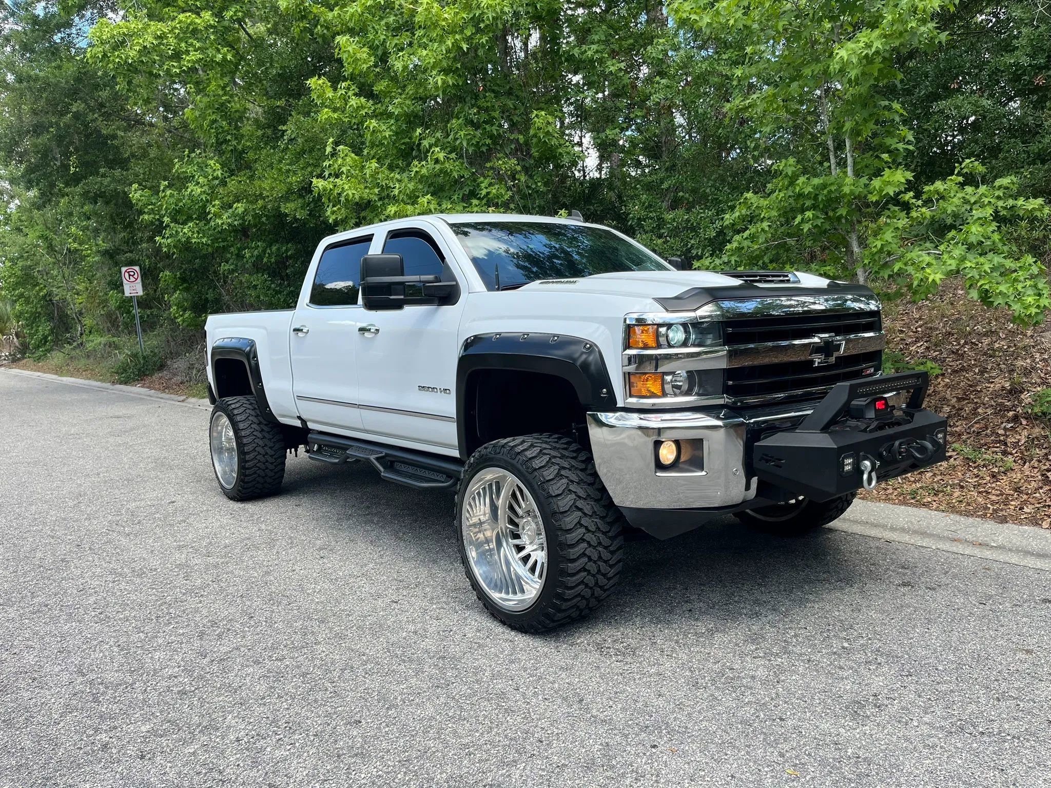 Used 2019 Chevrolet Silverado 2500 LTZ w/ Duramax Plus Package AWD/4WD image 3