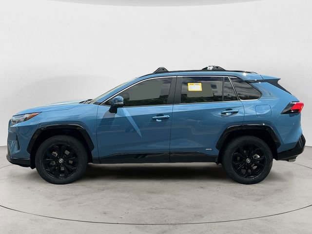 Used 2024 Toyota RAV4 SE w/ Convenience Package AWD/4WD image 2