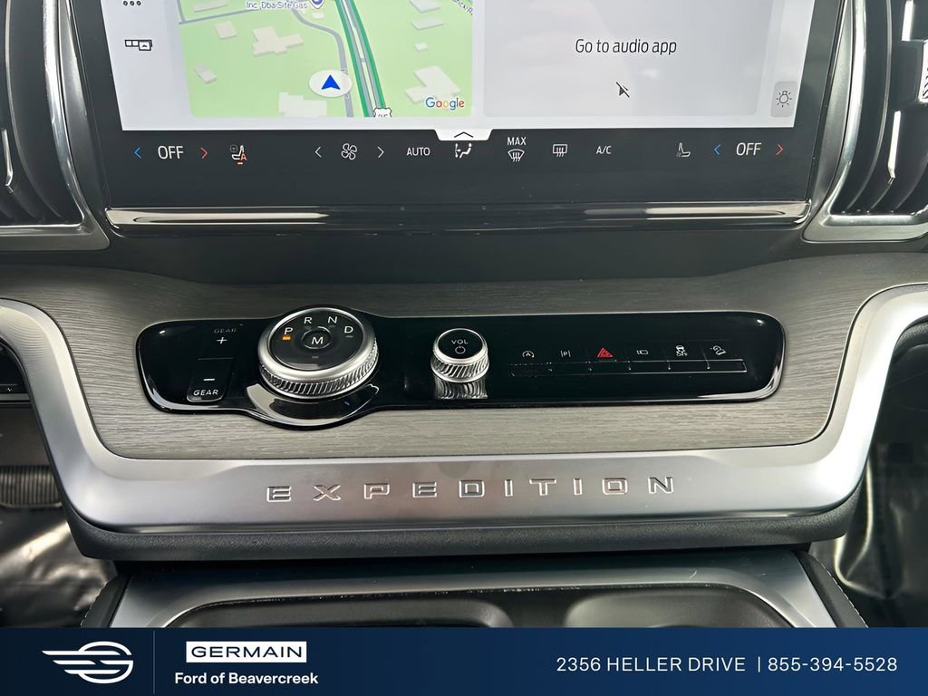 Certified 2025 Ford Expedition Platinum image 12