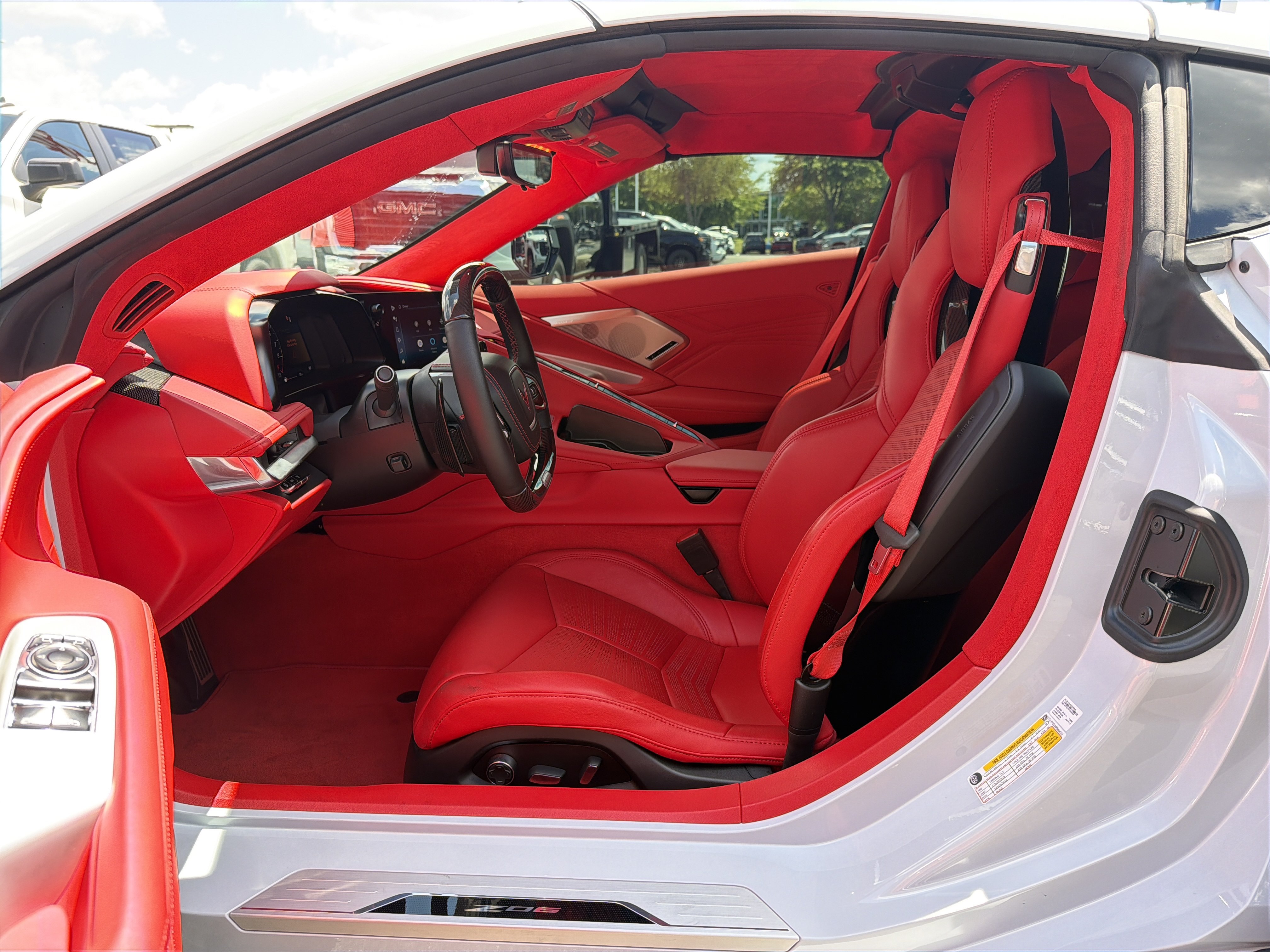 Used 2024 Chevrolet Corvette Z06 RWD image 16