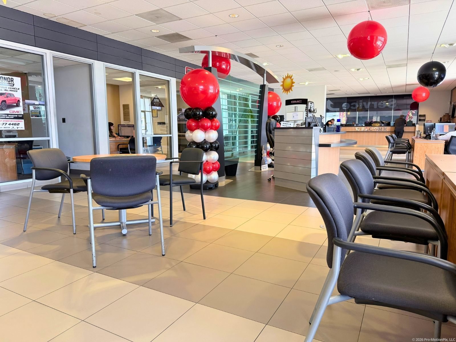 Used 2025 Toyota Camry SE FWD image 7