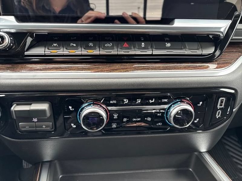 New 2026 GMC Sierra 1500 Elevation w/ Preferred Package AWD/4WD image 15