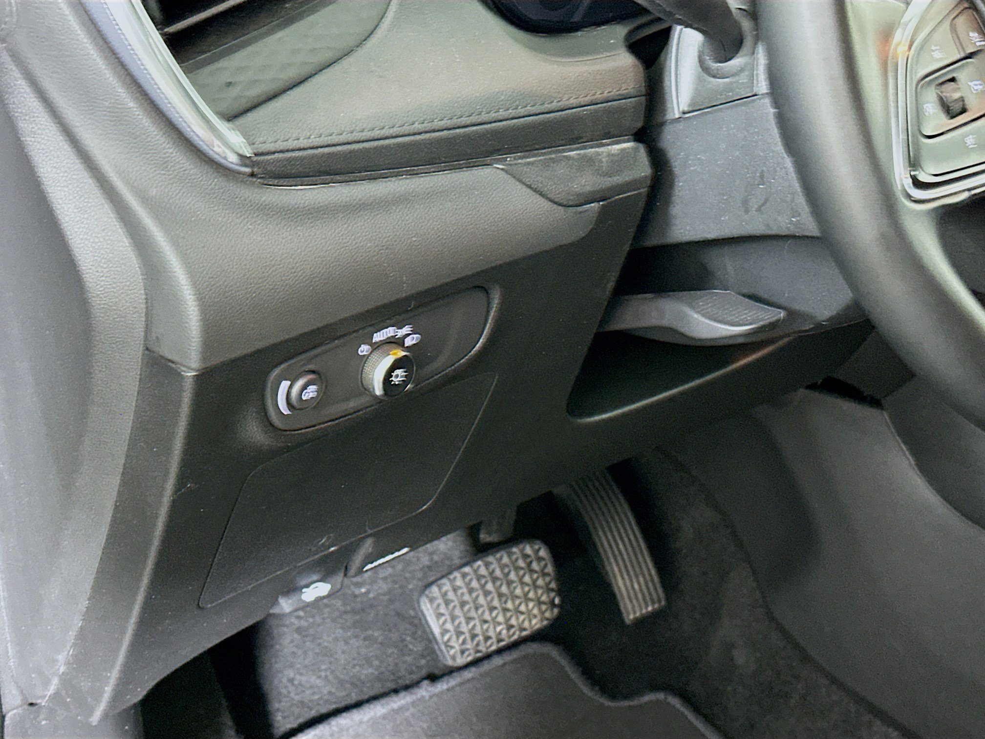 Used 2025 Buick Encore GX Preferred image 16