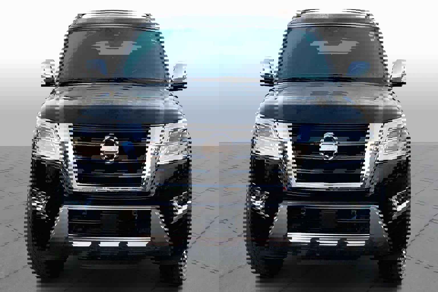 Used 2022 Nissan Armada Platinum w/ Captain's Chairs Package image 3