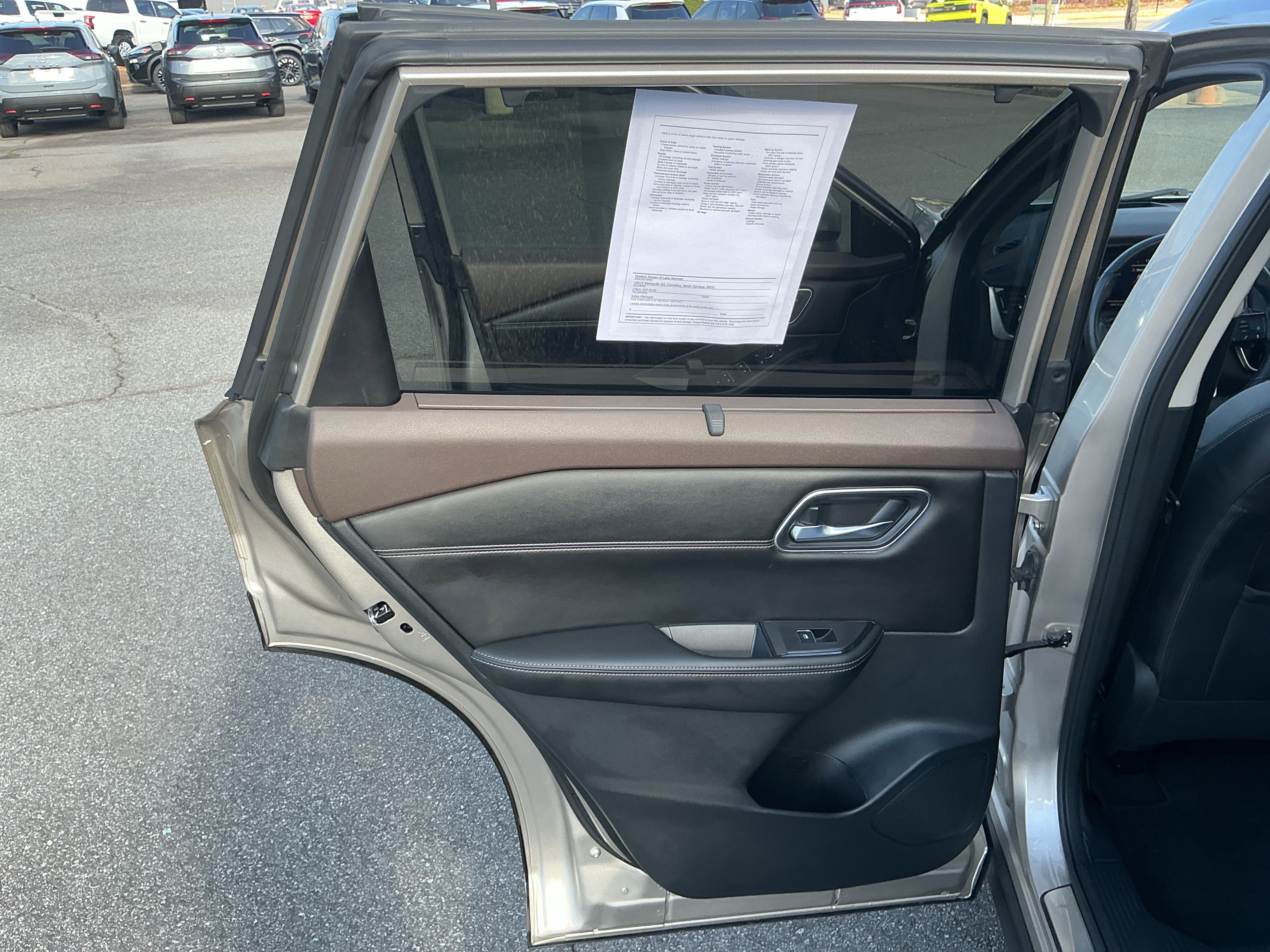 Certified 2021 Nissan Rogue Platinum image 23