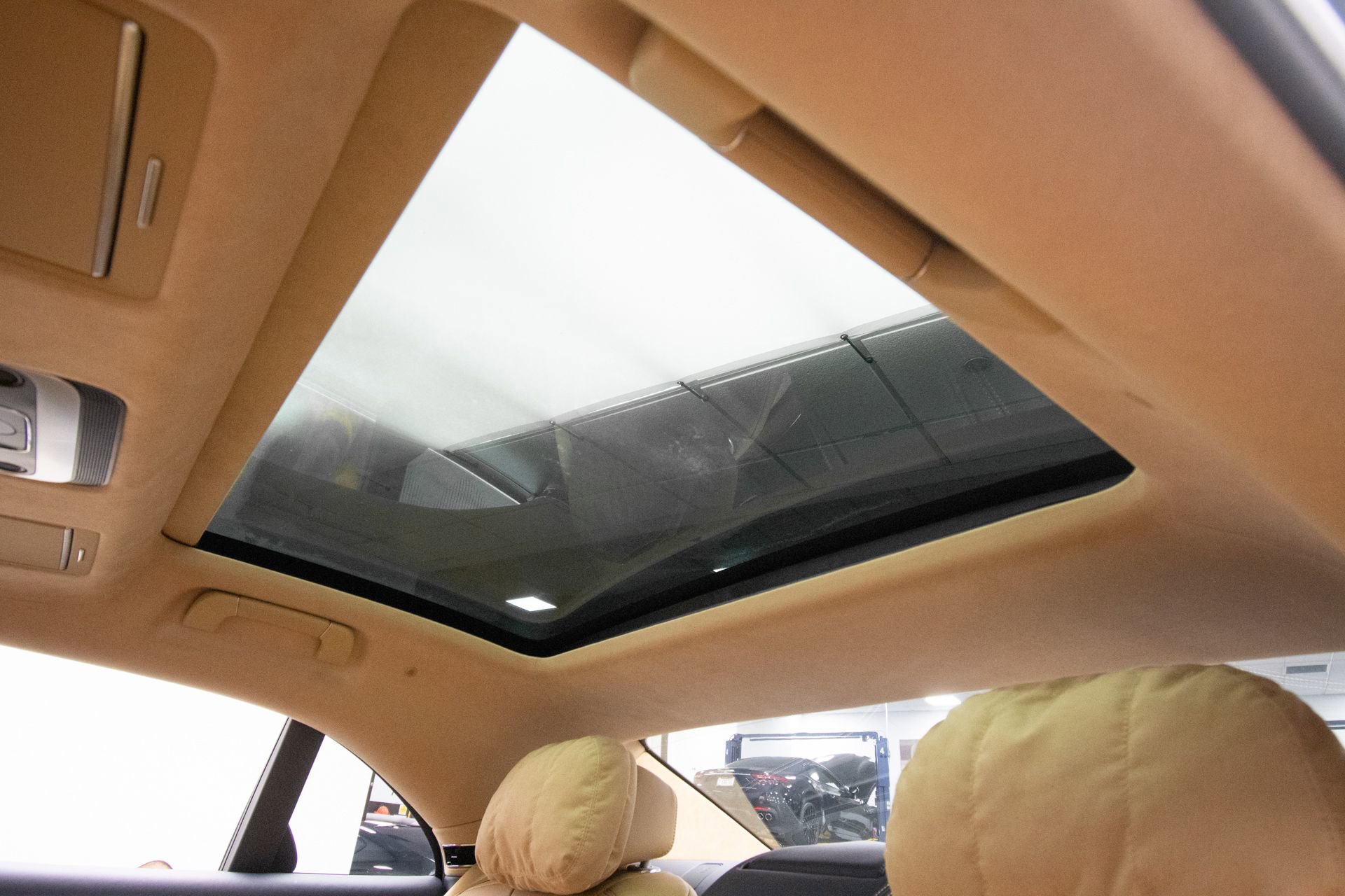 New 2026 Bentley Flying Spur Plug-In Hybrid image 37