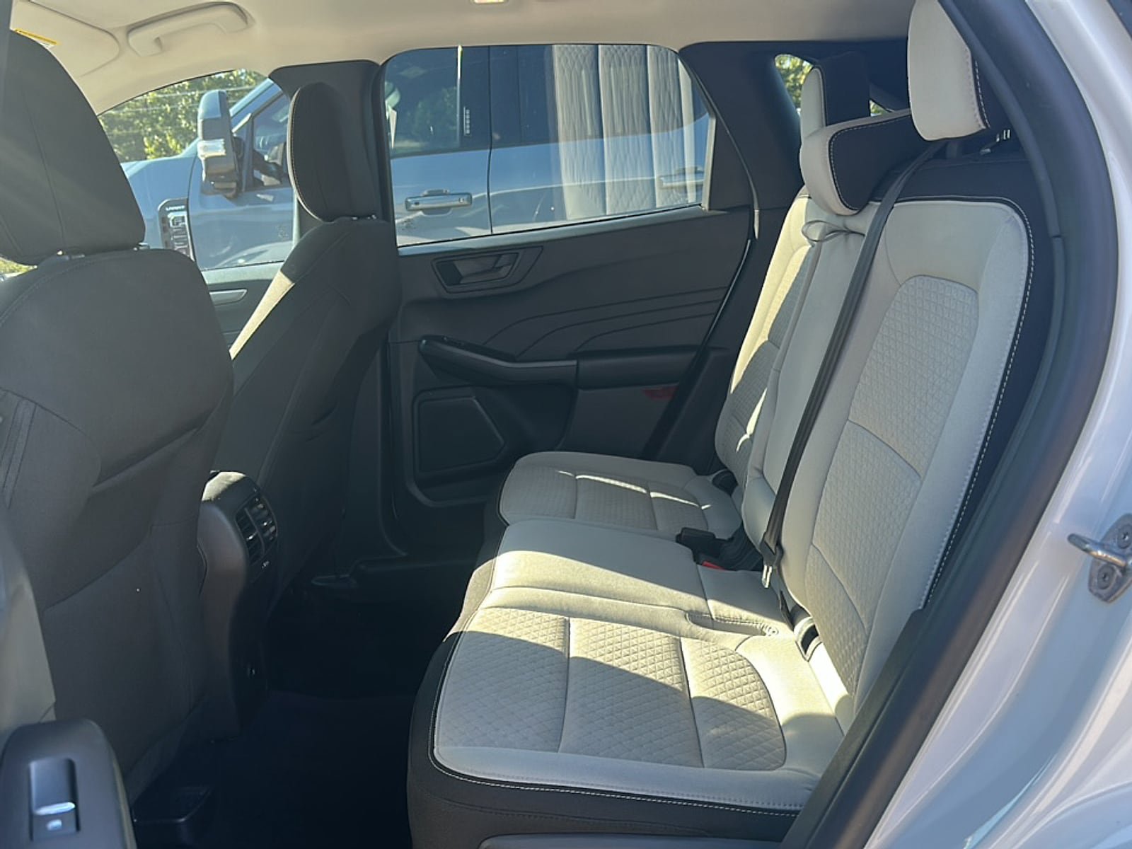 Used 2024 Ford Escape Active w/ Cold Weather Package FWD image 19