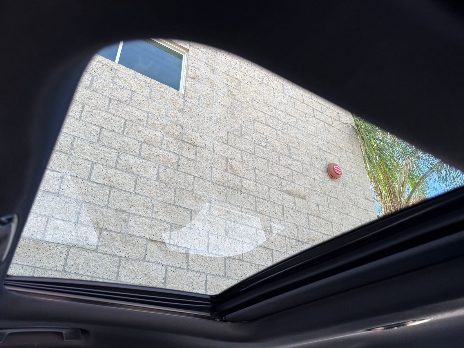 Used 2025 BMW 330i Sedan w/ Premium Package image 22