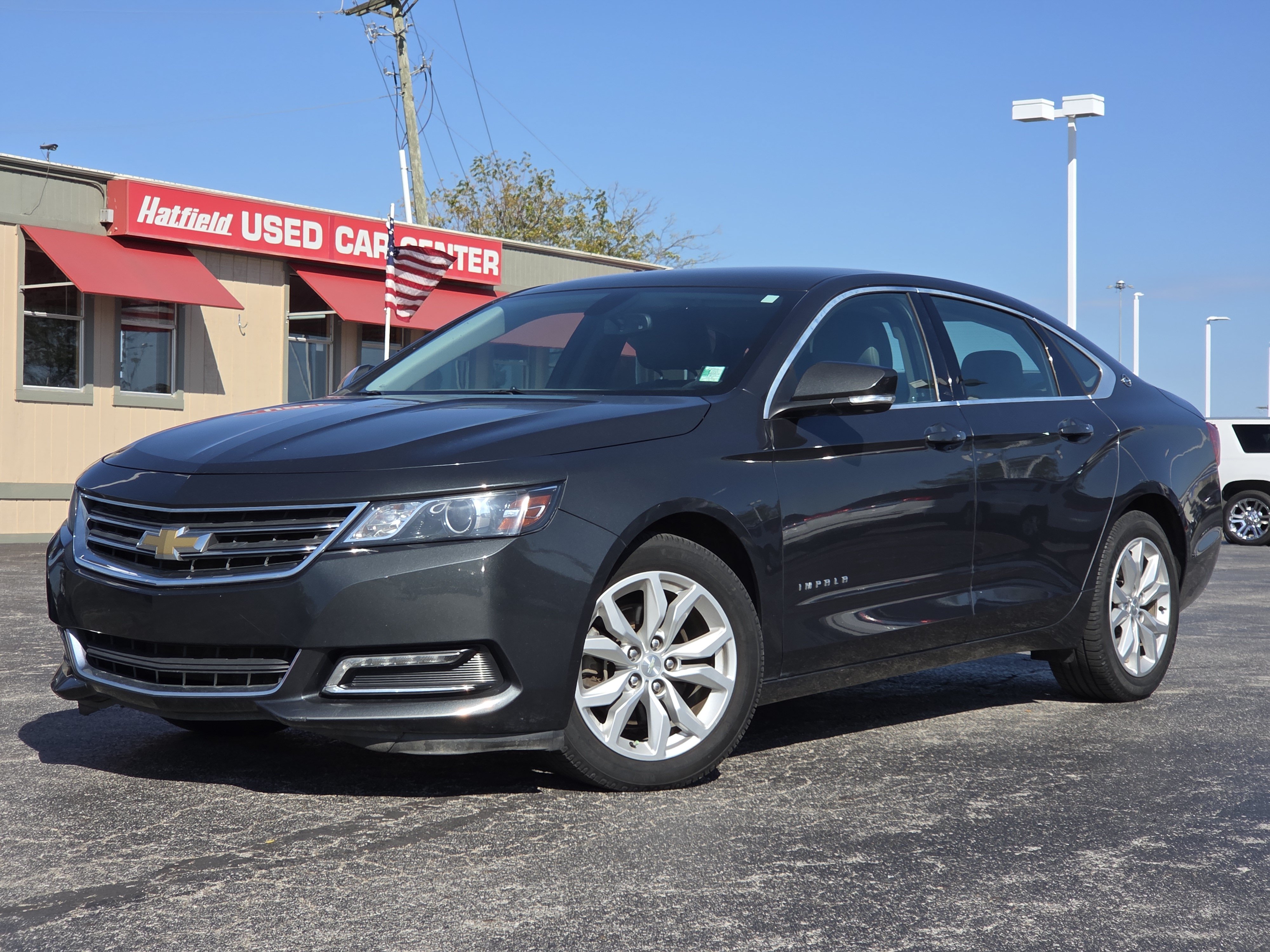 Used 2019 Chevrolet Impala LT w/ LT Convenience Package FWD image 2