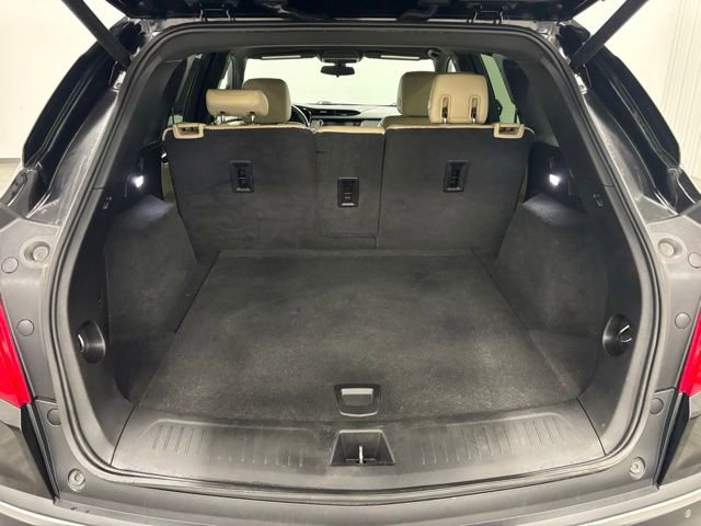 Used 2018 Cadillac XT5 FWD image 8