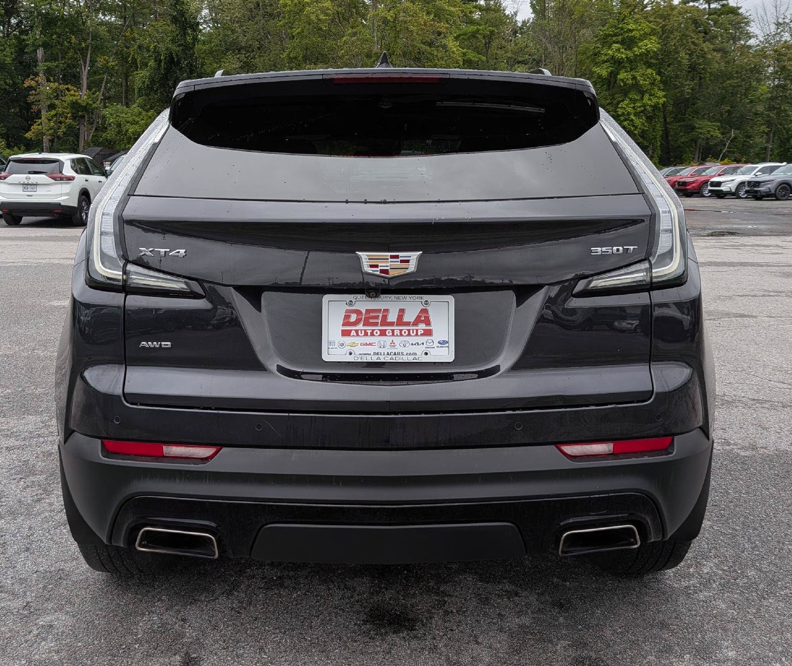 Used 2023 Cadillac XT4 Sport AWD/4WD image 9