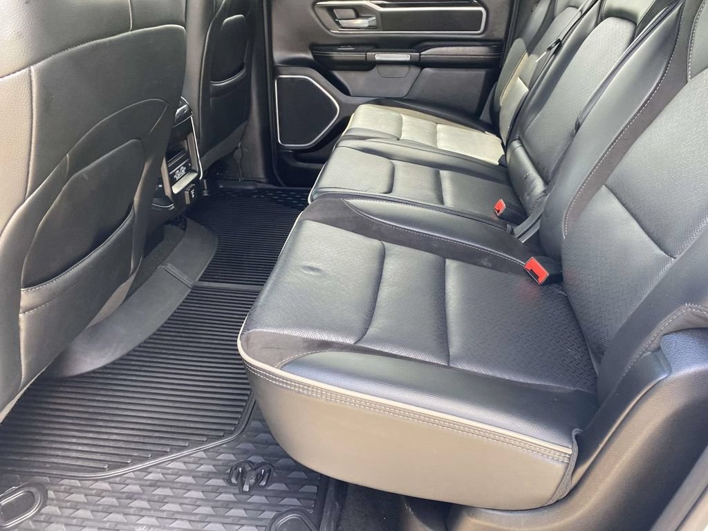 Used 2022 RAM 1500 Laramie AWD/4WD image 14