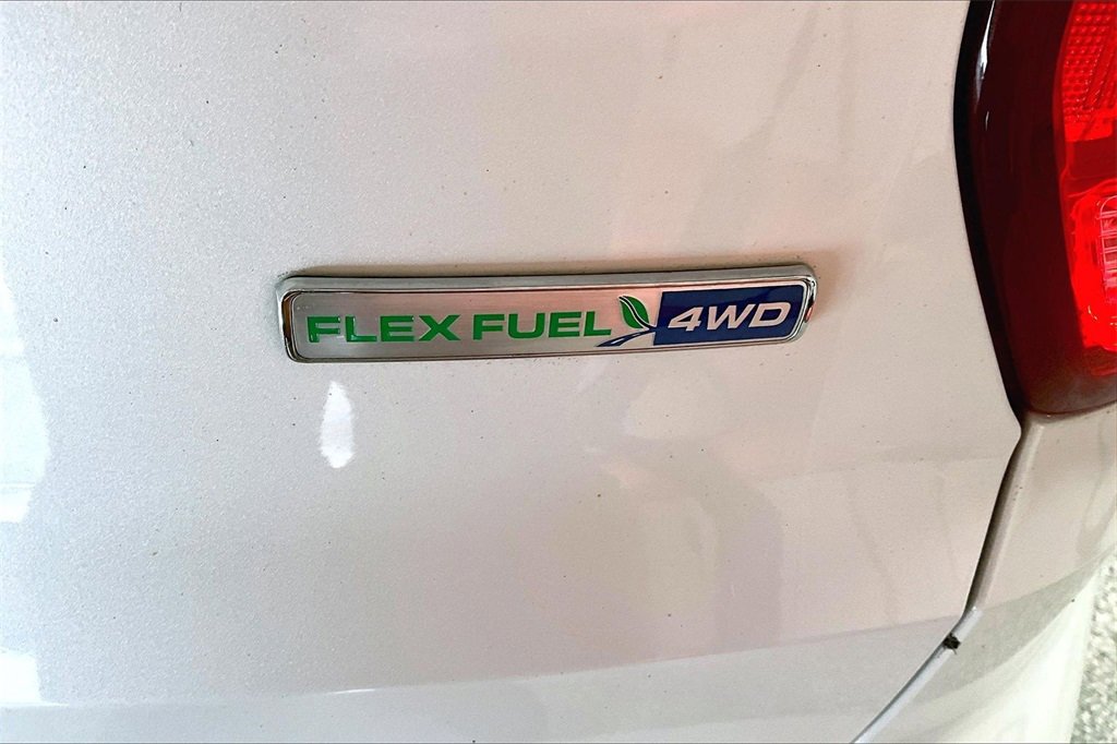 Used 2016 Ford Explorer XLT w/ Equipment Group 202A image 24