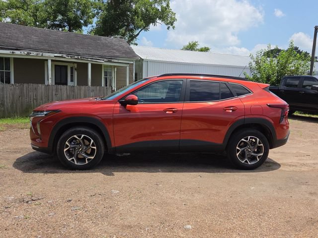 Certified 2024 Chevrolet Trax LT w/ Driver Confidence Package FWD image 41