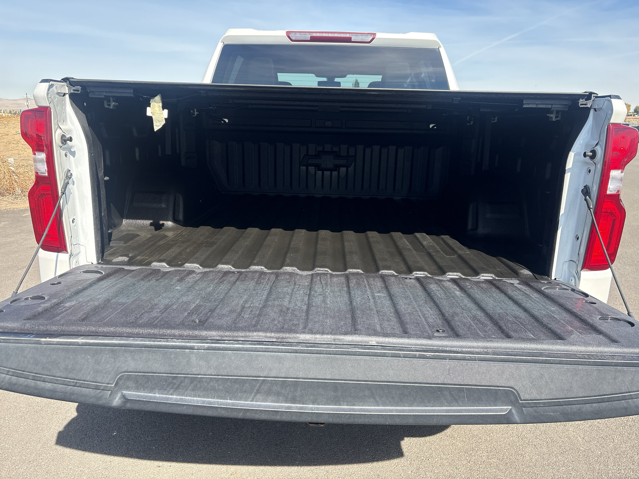Used 2021 Chevrolet Silverado 1500 LT Trail Boss w/ Bed Protection Package AWD/4WD image 10